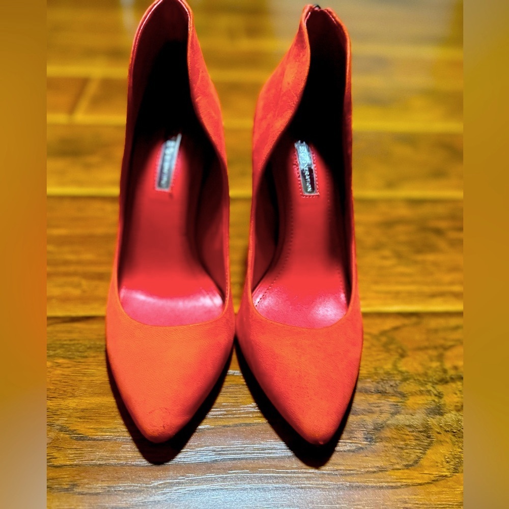 Red Heels - Picture 3 of 4
